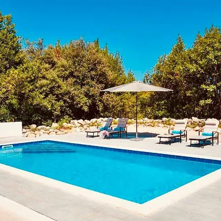 My Mediterranean Dream - A Mediavel Country Gruda
